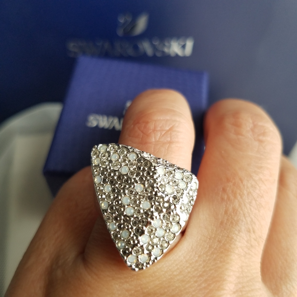 Authentic Swarovski Triangle Pave Contemporary Ri… - image 3